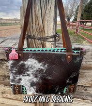 Load image into Gallery viewer, Cat Ballou 512