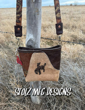 Load image into Gallery viewer, Mini Rose Dunn 579