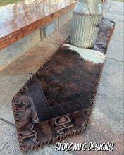 Load image into Gallery viewer, Table Runner 29
