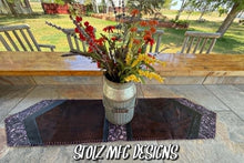 Load image into Gallery viewer, Table Runner 40
