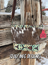 Load image into Gallery viewer, Mini Rose Dunn 421