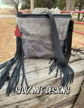 Load image into Gallery viewer, 𝓡𝓸𝓼𝓮 𝓓𝓾𝓷𝓷 647
