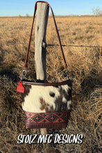 Load image into Gallery viewer, 𝓡𝓸𝓼𝓮 𝓓𝓾𝓷𝓷 593
