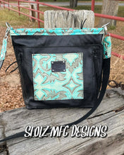 Load image into Gallery viewer, 𝓡𝓸𝓼𝓮 𝓓𝓾𝓷𝓷 652
