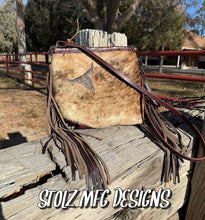 Load image into Gallery viewer, Rose Dunn 657
